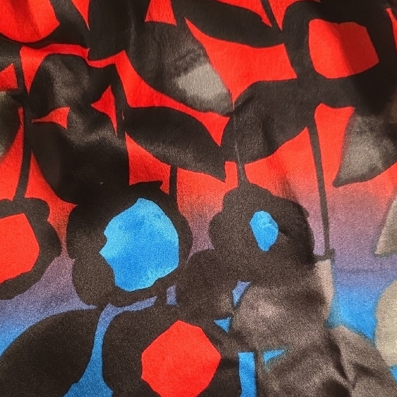 A/X Armani Exchange Silk Red and Blue Patterned Blouse - Picture 14 of 15